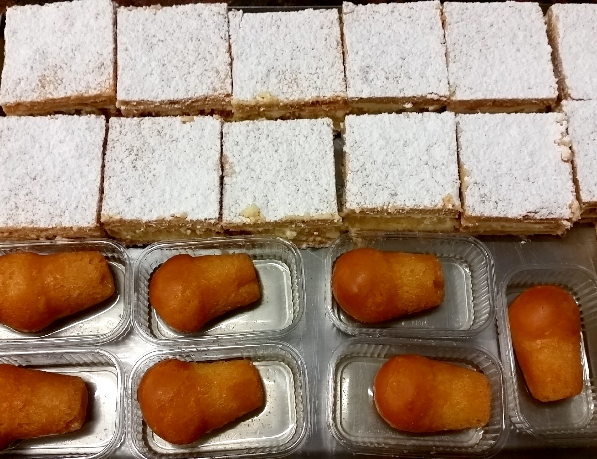 https://www.panificiopasticceriacentrale.com/wp-content/uploads/2018/10/Babà-Pasticceria-Centrale-Genova-Nervi.jpg