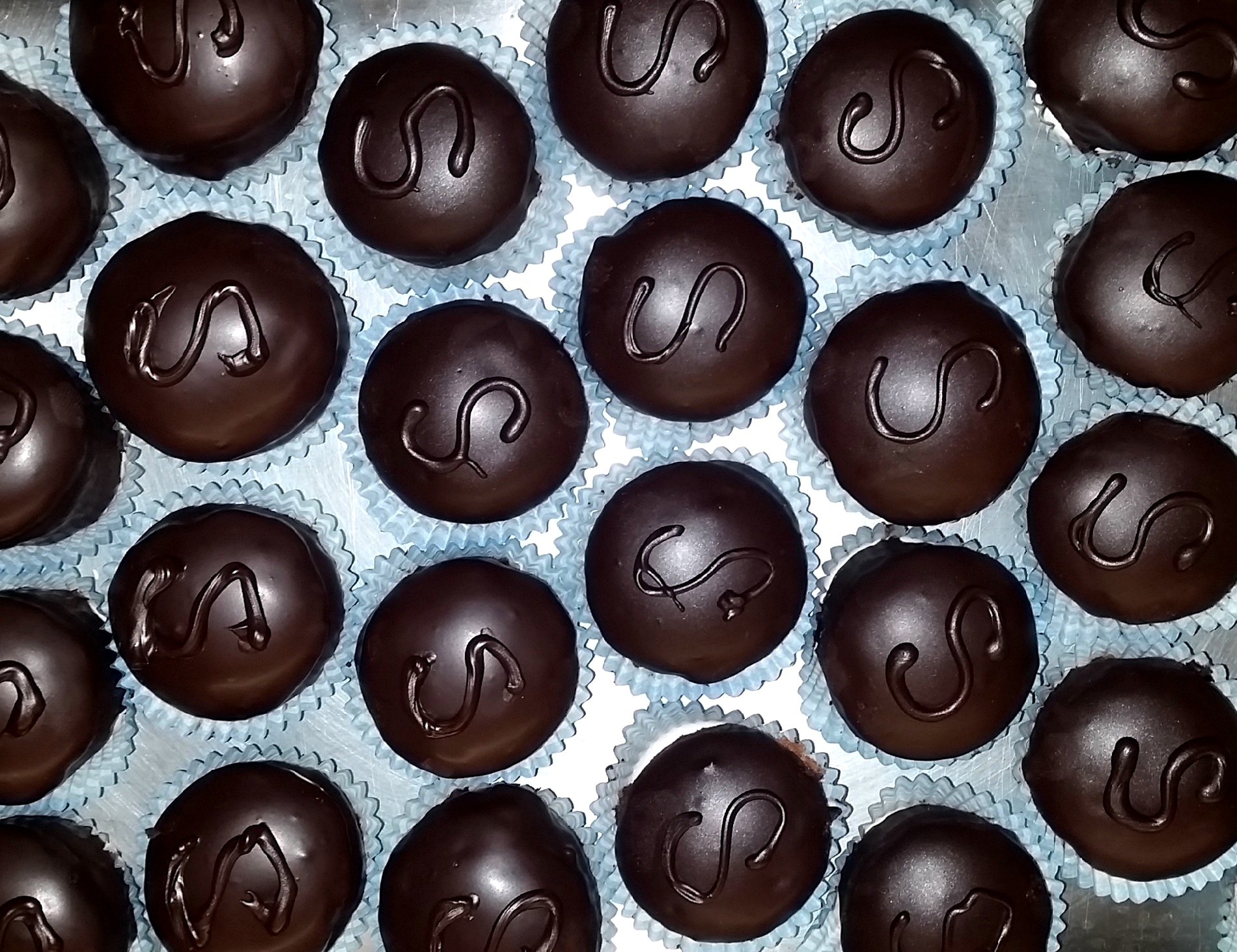 https://www.panificiopasticceriacentrale.com/wp-content/uploads/2018/10/Mini-Sacher-Pasticceria-Centrale-Genova-Nervi.jpg