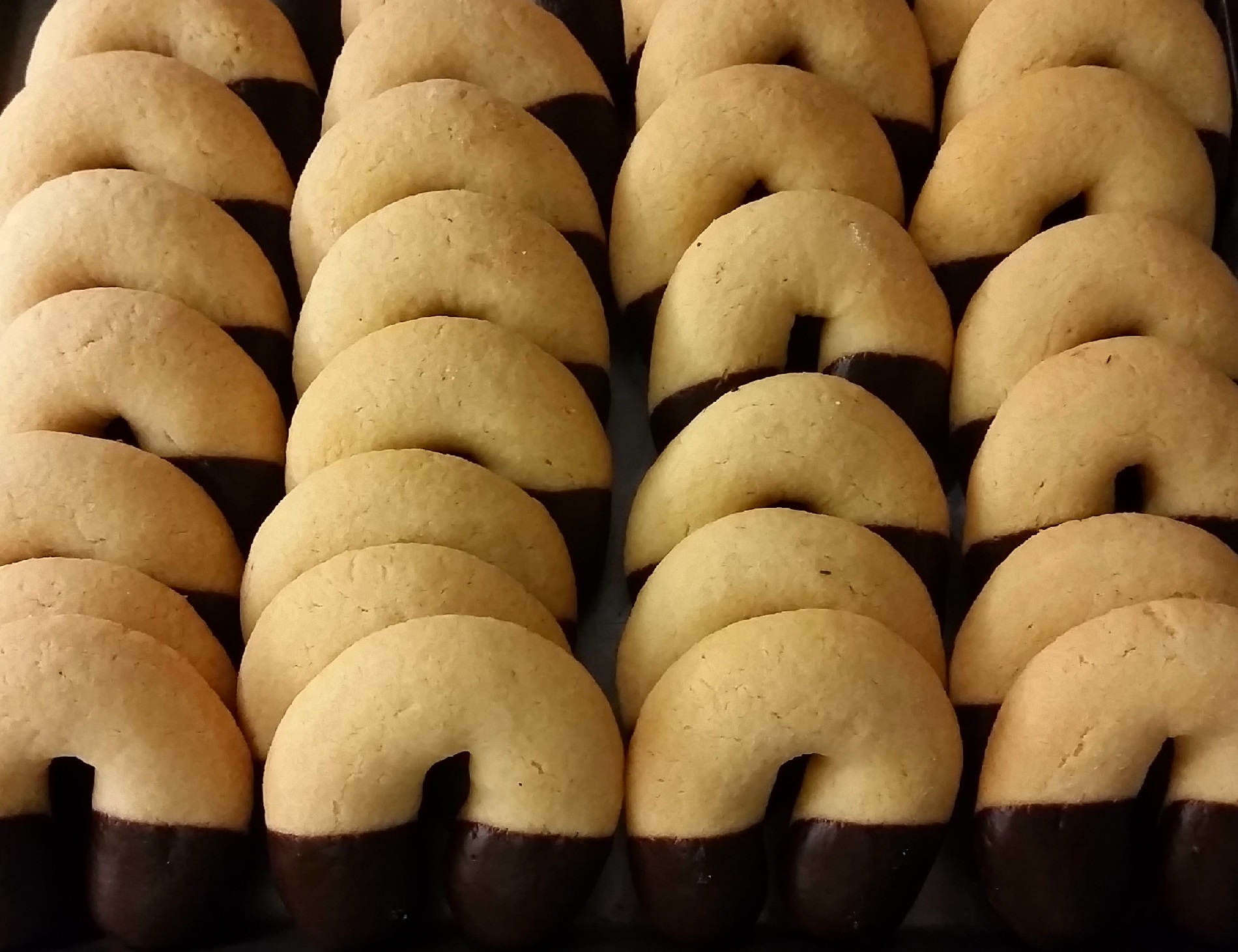 https://www.panificiopasticceriacentrale.com/wp-content/uploads/2018/10/Pasticceria-Centrale-Genova-Nervi-2.jpg
