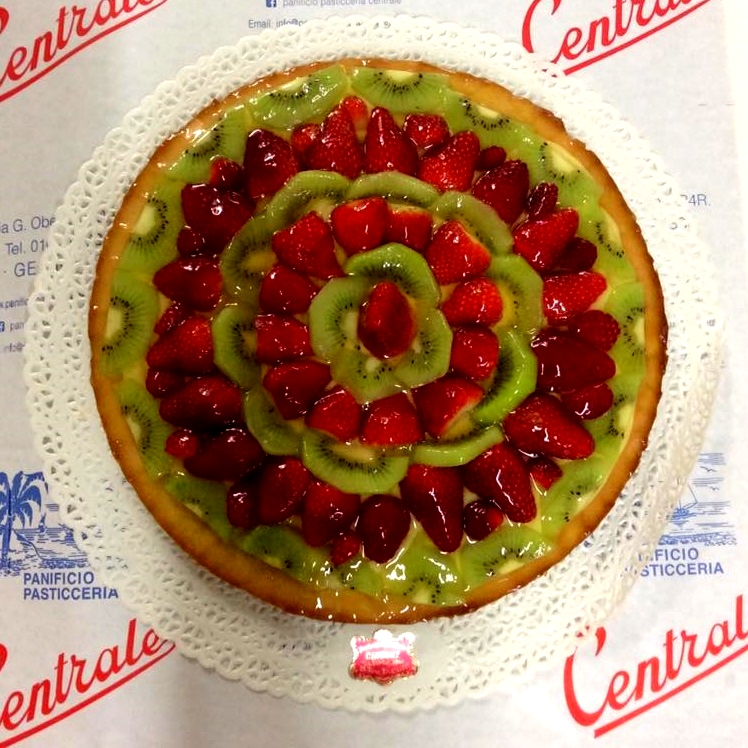 https://www.panificiopasticceriacentrale.com/wp-content/uploads/2018/10/Pasticceria-IL-CENTRALE-Genova-Nervi-Cake-Design-5.jpg